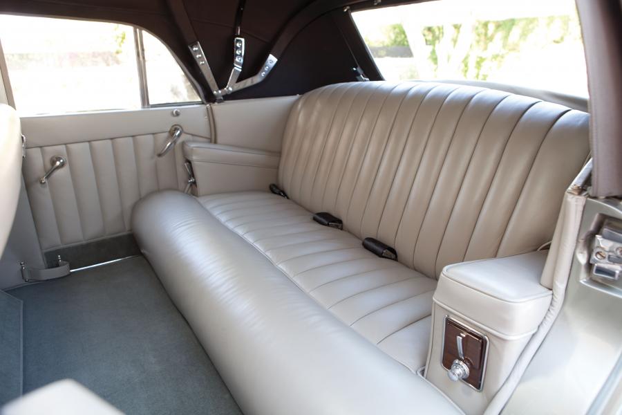  Packard Super Eight One-Eighty Darrin Convertible Sedan by Howard Dutch Darrin 1940 года  (фото 2 из 30)